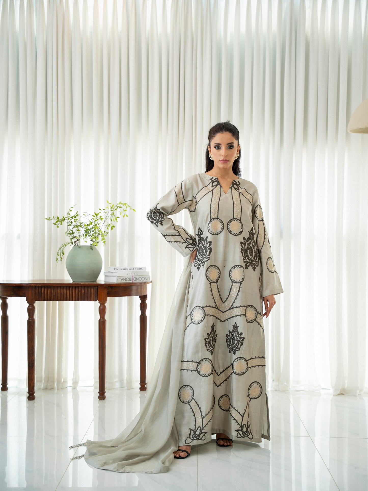 Monarch Crest - (RTS)