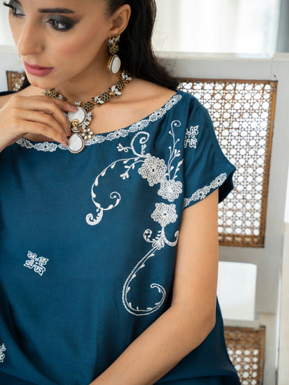 MIDNIGHT PETAL - (RTS)