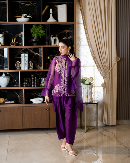 “Amethyst Grace – Pure Raw Silk Jacket & Shalwar Ensemble”