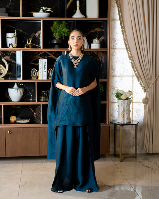 “Teal Majesty – Silk Cape Ensemble”