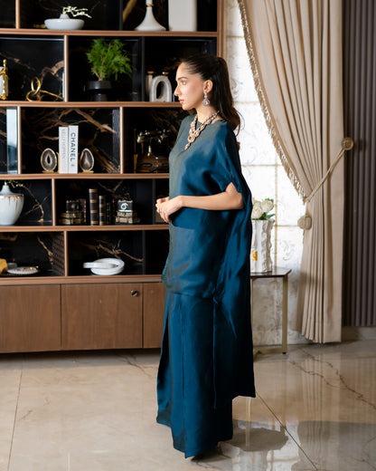 “Teal Majesty – Silk Cape Ensemble”