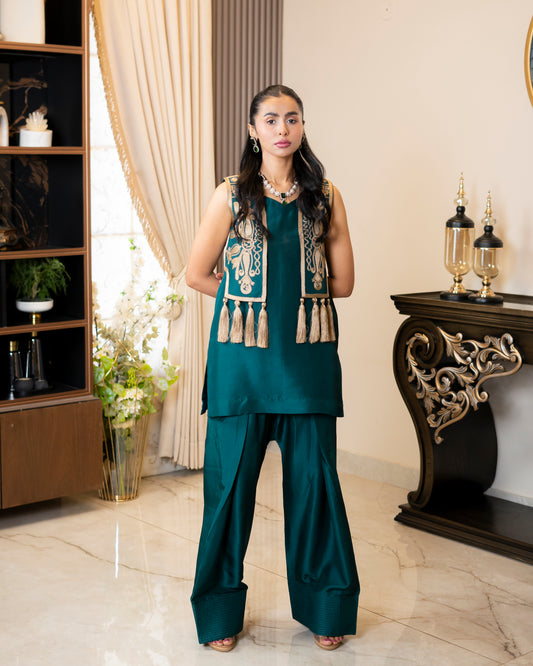 “Emerald Royale – Embroidered Waistcoat & Silk Ensemble”