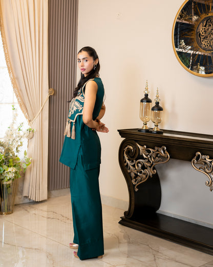 “Emerald Royale – Embroidered Waistcoat & Silk Ensemble”