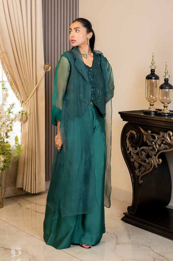 Emerald Allure– Silk & Organza Three-Piece Ensemble